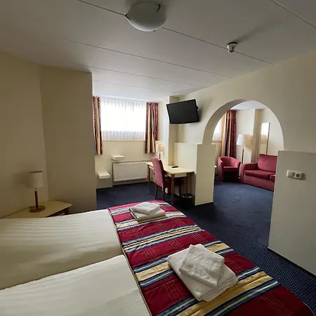 Boulevard Scheveningen Szálloda 3*