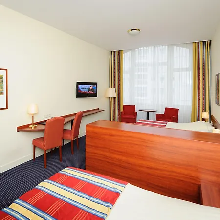 Boulevard Scheveningen Szálloda 3*