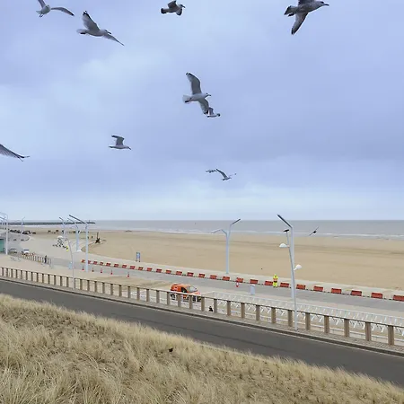 Boulevard Scheveningen Szálloda 3*