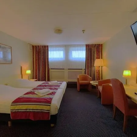 Boulevard Scheveningen Hotel 3*
