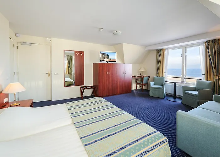 Boulevard Scheveningen Hotel 3*